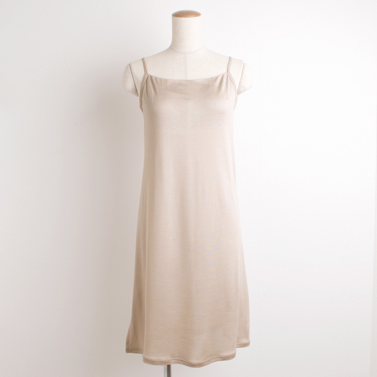 シルク100％ カップ付き ゆったりキャミスリップ 日本製 【ふわ肌シルク】レディース ベージュ ホワイト M/L |  | 03