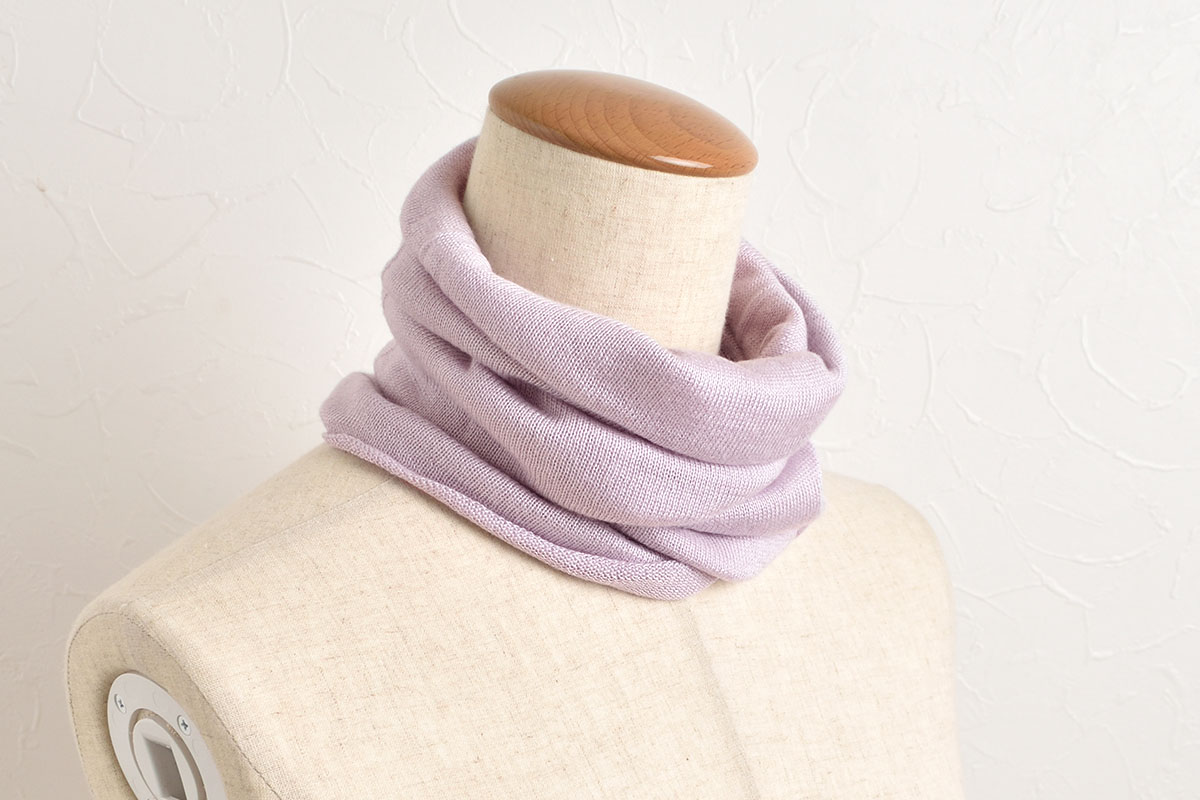 シルク100％ ふわふわ加工 ネックウォーマー 日本製 筒状に編まれた  