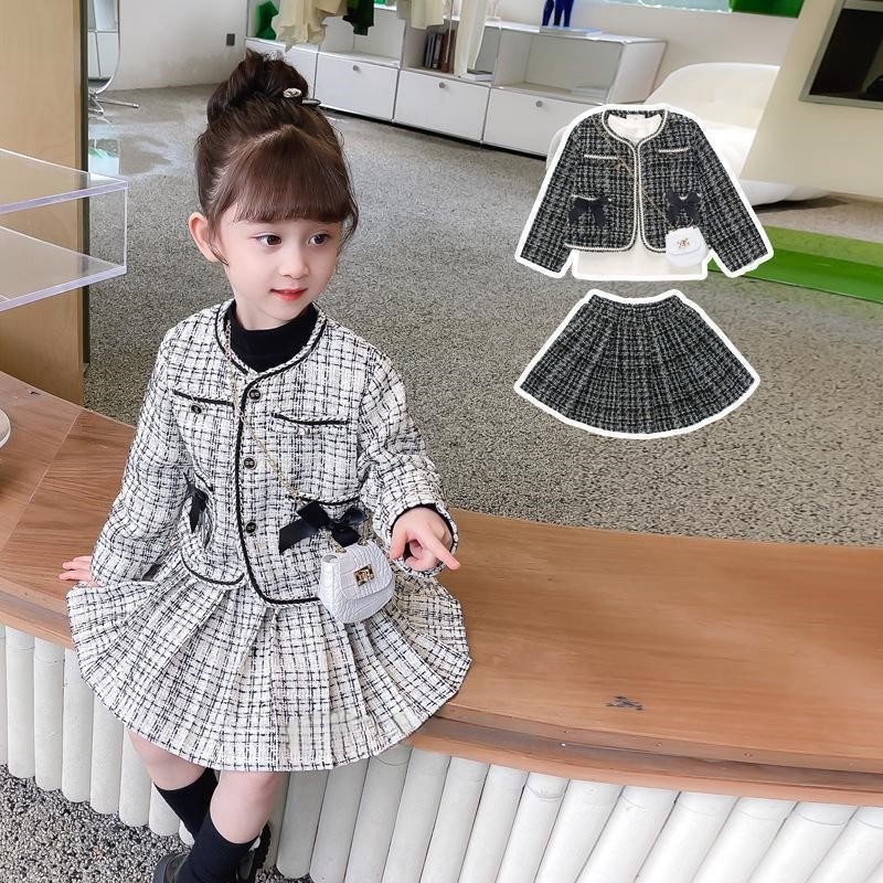 卒園式、入学式キッズフォーマル4点セット 【美品】130cm 美品子供用フォーマルスーツセット 4点セット 黒 130cm卒園式 入学式