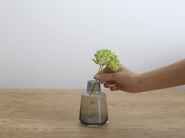 【HOLMEGAARD】Flora vase H12cm (short neck) smoke  ホルムガード i-34885 | HOLMEGAARD | 05