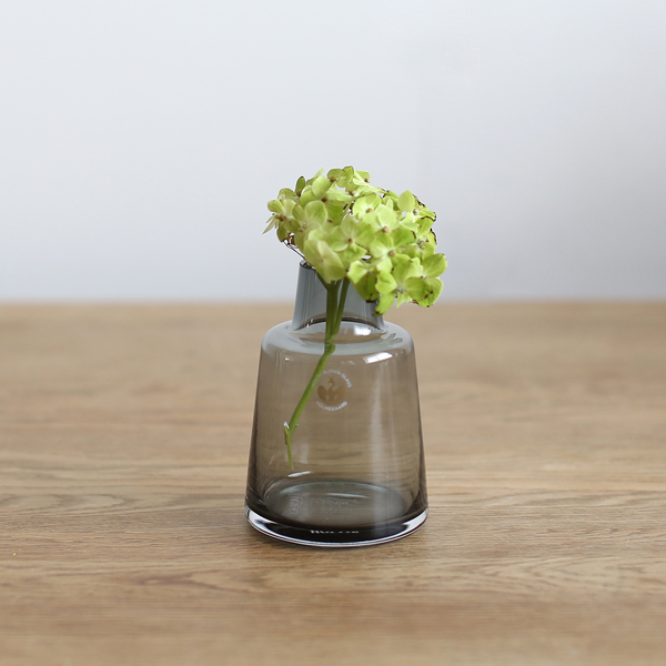 HOLME GAARD FLORA スモークグレー花瓶 楽天市場】ホルムガード フローラ ベース 24cm ミディアム スモーク holmegaard HOLME GAARD FLORA スモーク 花瓶