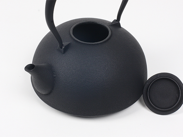 空間鋳造】Nanbu 大 （Pure Black）南部鉄瓶 24447 : espritライフ