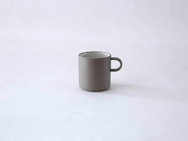 【HASAMI PORCELAIN】マグカップ HAW120 (SIZE:M φ8.5cm アッシュホワイト) グレーコレクション 食器 波佐見焼 ハサミポーセリン  32823 | HASAMI PORCELAIN | 01