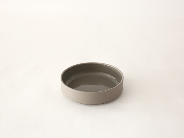 【HASAMI PORCELAIN】ボウル HDG108(SIZE:φ14.5cm ダークグレー) グレーコレクション 食器 波佐見焼 ハサミポーセリン  32809 | HASAMI PORCELAIN | 01
