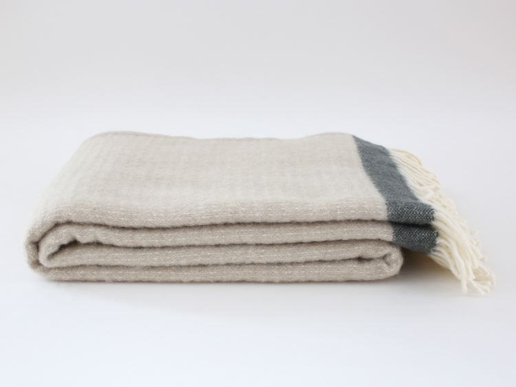 【正規取扱店】ウールコーム付き KLIPPAN クリッパン ウール スロー ハラルド (SIZE:130cm×200cm /ベージュ)KP217906 i-30414 | KLIPPAN | 02