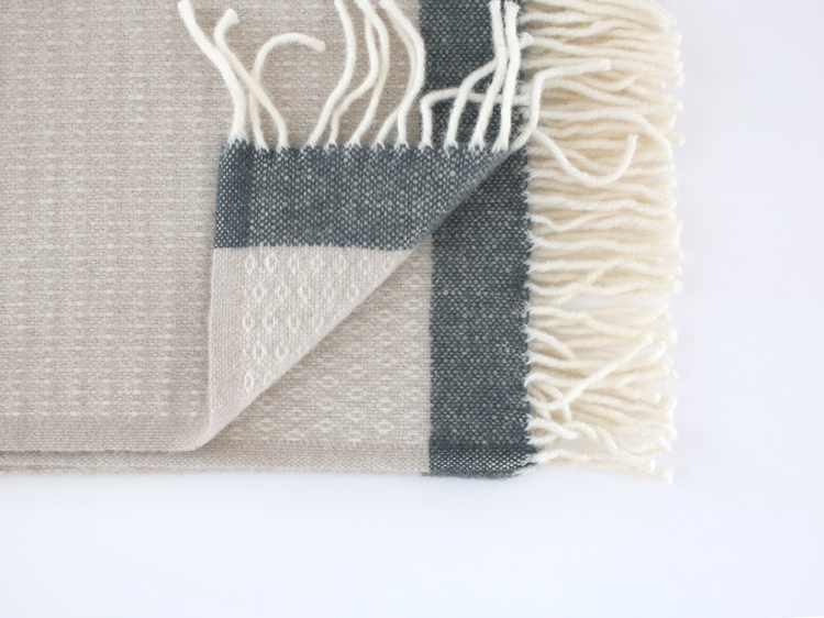 【正規取扱店】ウールコーム付き KLIPPAN クリッパン ウール スロー ハラルド (SIZE:130cm×200cm /ベージュ)KP217906 i-30414 | KLIPPAN | 04