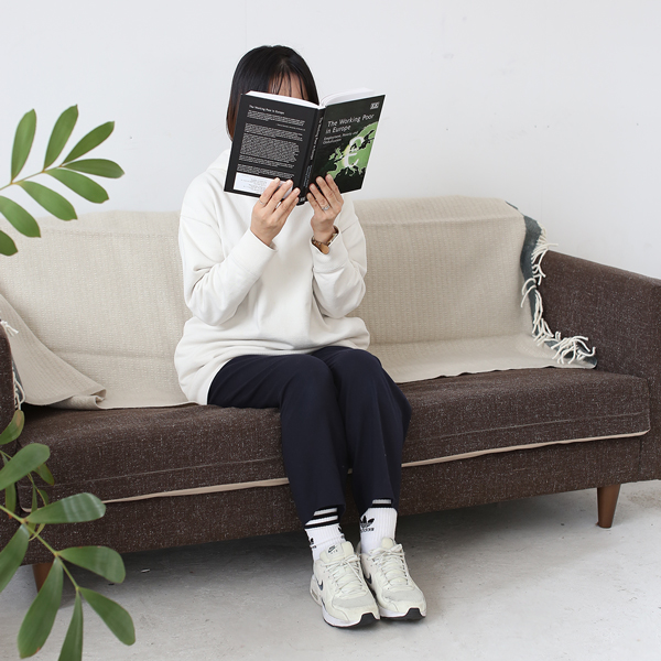 【正規取扱店】ウールコーム付き KLIPPAN クリッパン ウール スロー ハラルド (SIZE:130cm×200cm /ベージュ)KP217906 i-30414 | KLIPPAN