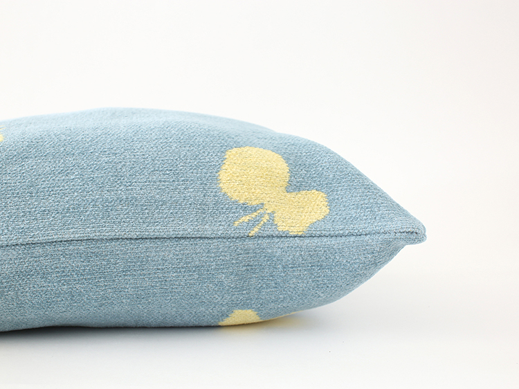 【※注意事項をご一読下さい※】KLIPPAN クリッパン クッションカバー CHOUCHO(SIZE:45cm×45cm/ブルーイエロー) KP892310 ※カバーのみ i-26224 | KLIPPAN | 03