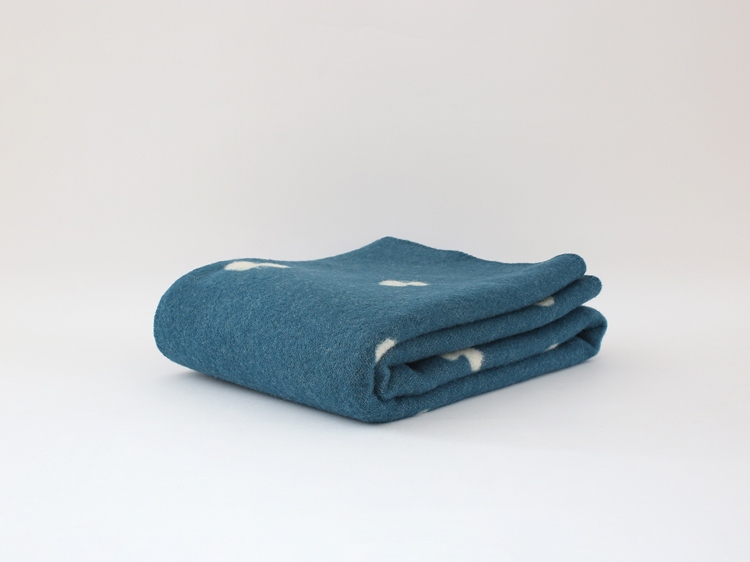 【正規取扱店】KLIPPAN クリッパン ウールシングルブランケット CHOUCHO(SIZE:130cm×180cm ブルーグリーン) KP893070 i-33146 | KLIPPAN | 01