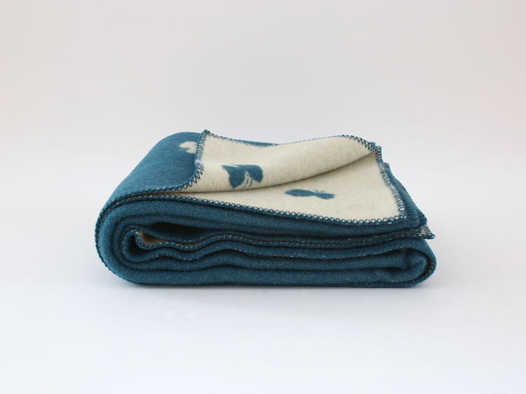 【正規取扱店】KLIPPAN クリッパン ウールシングルブランケット CHOUCHO(SIZE:130cm×180cm ブルーグリーン) KP893070 i-33146 | KLIPPAN | 03