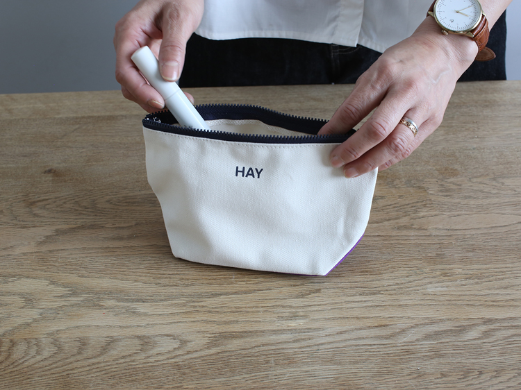 正規取扱店 HAY Multi Pouch small  (Cream multi) AF573-A601-AS13 ヘイポーチ i-34933 |  | 03