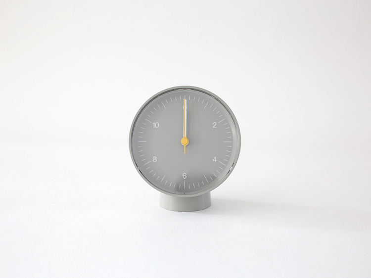 【HAY】TABLE CLOCK (Grey) AF792-A659 置き時計 i-34925 | HAY | 01