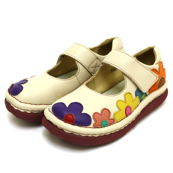 美品　Estacion エスタシオン　本革　立体お花モチーフ　パンプス エスタシオン Estacion Estacion～エスタシオン～・小花立体