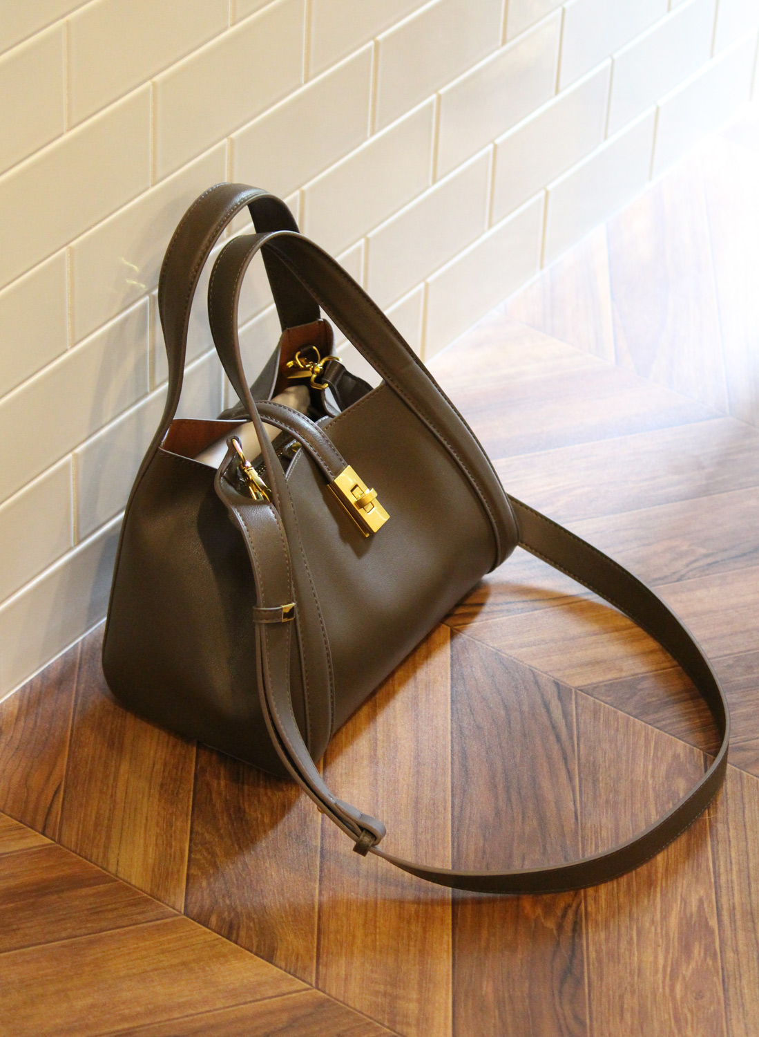 ジバンシー　フラップ　ワンショルダーバッグ　レザー　ブラック　フォーマル ジバンシー フラップ ワンショルダーバッグ レザー ブラック フォーマル