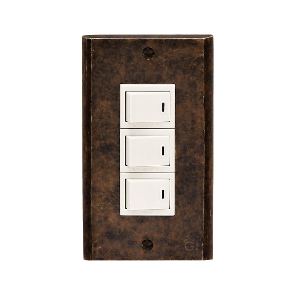 スイッチカバー プレート 3穴 3口用 コンセント コンセントカバーおしゃれ 真鍮 古色仕上げ Pl 古色 高級 金属 アンティーク In5865 Otk Estoah Home エストアホーム 通販 Yahoo ショッピング