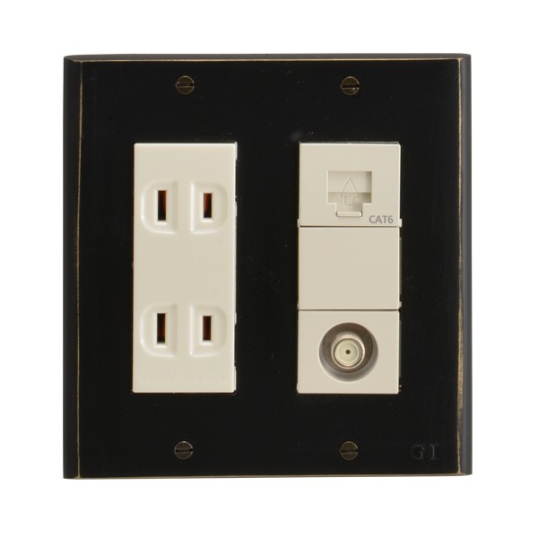 スイッチカバー プレート 3穴 3口用 コンセント コンセントカバー