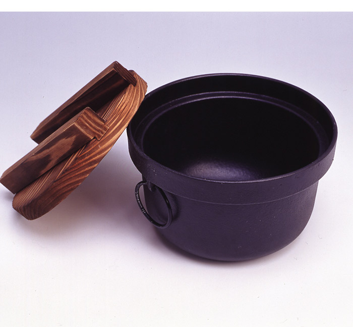 炊飯器 3合炊き 国産 鉄釜 美味しいご飯 3合用 直径20×高さ12.5cm 容量