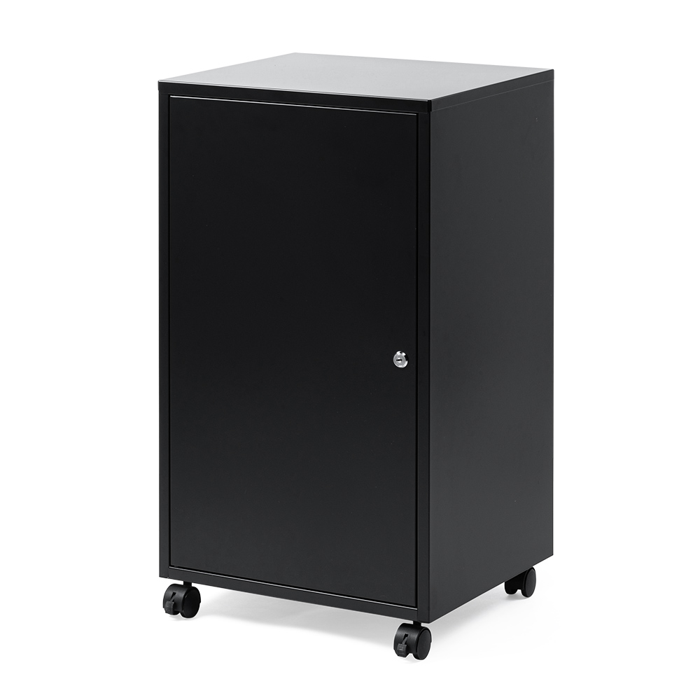 新品未使用　RESURRECTION スクエア ロッカーバッグ （ブラック） 色褪せない高耐久素材を採用。機能的で使い勝手のいいトートバッグが