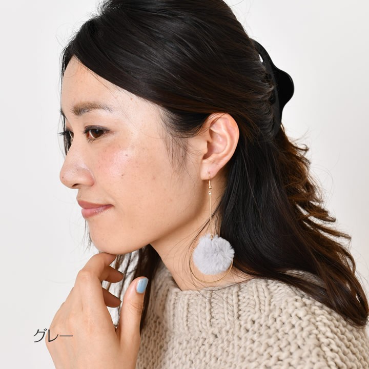 レディース ピアス ポンポンピアス フープピアス アクセサリー 秋 冬 