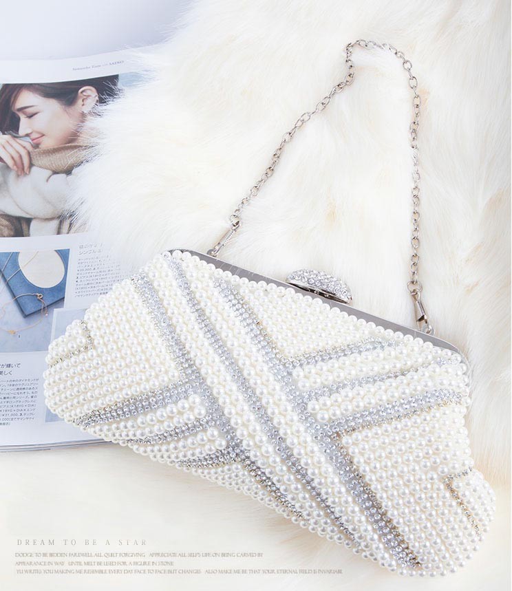 バッグ パーティーバッグ クラッチバッグ 結婚式 二次会 謝恩会 披露宴 演奏会 発表会 レディース バック パーティー 結婚式サブバッグ 冠婚葬祭 BAG フォーマル フォーマルバック 大きめ がま口 サテン ディナー 食事会 収納力抜群 結婚式サブバッグ