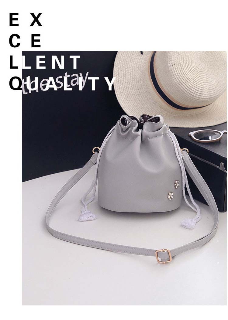 レディース リュックサック レディース プレゼント ギフト 贈り物 誕生日 レディースバッグ おしゃれ 大容量 通学 通勤 旅行 デイパック 通勤（通勤用/通勤バッグ/通勤バック/通勤かばん） 通学（通学用/通学バッグ/通学バック/通学かばん） 旅行 普段使い