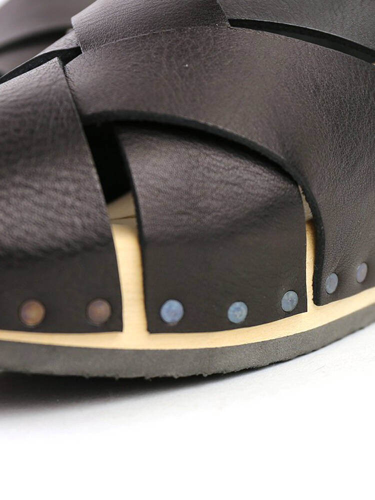 イエロー トリッペン Etre Par Bleu Comme Bleu 通販 Paypayモール Trippenレザー クロスストラップ ウッドソール