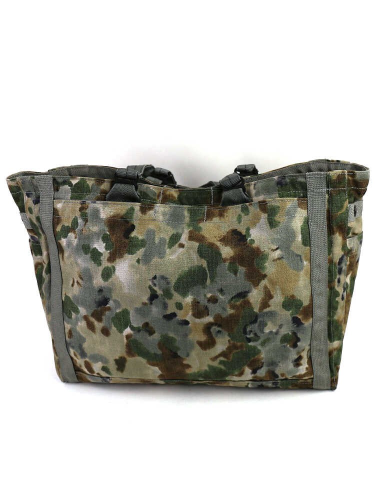 BRIEFING(ブリーフィング)コーデュラナイロン カモフラージュ柄 トートバッグ “SQ TOTE TRANSITIONAL CAMO