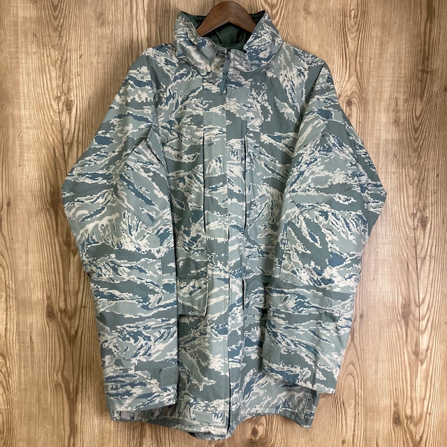 00s 米軍 USAF APECS Abu デジタル タイガーカモ GORE TEX ゴアテックスパーカー ミリタリー アメカジ 古着 e23122406 :e23122406:みんなの古着屋 everyone