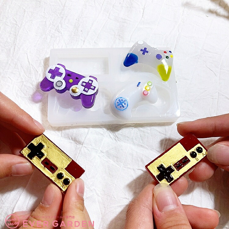 2種類セット ゲームパッド シリコンモールド ゲームコントローラー リモコン レジン キーホルダー バックチャーム アクセサリー uvレジン