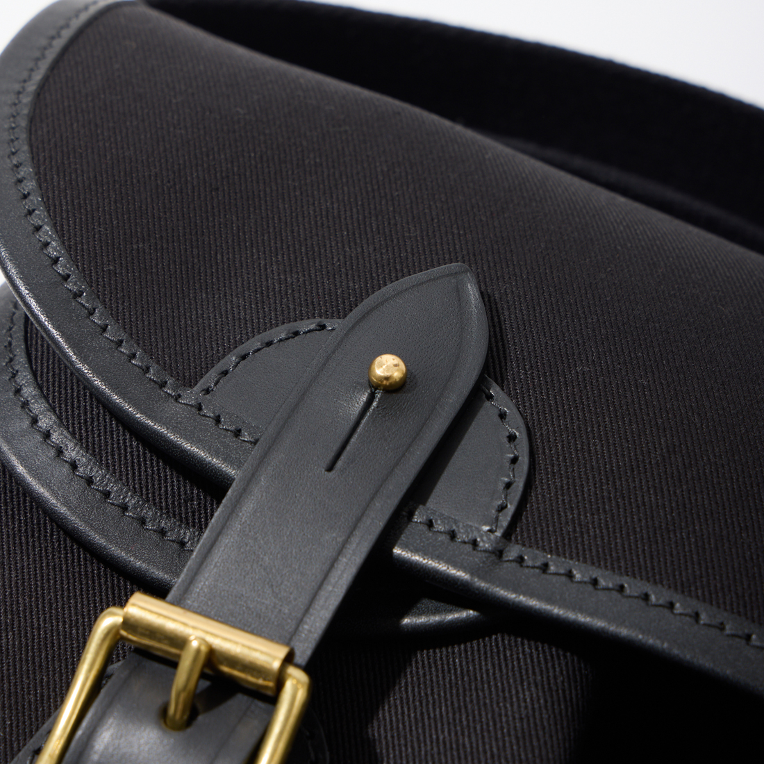 CROOTS クルーツ キャンバス ブライドルレザー ミディアム ショルダー