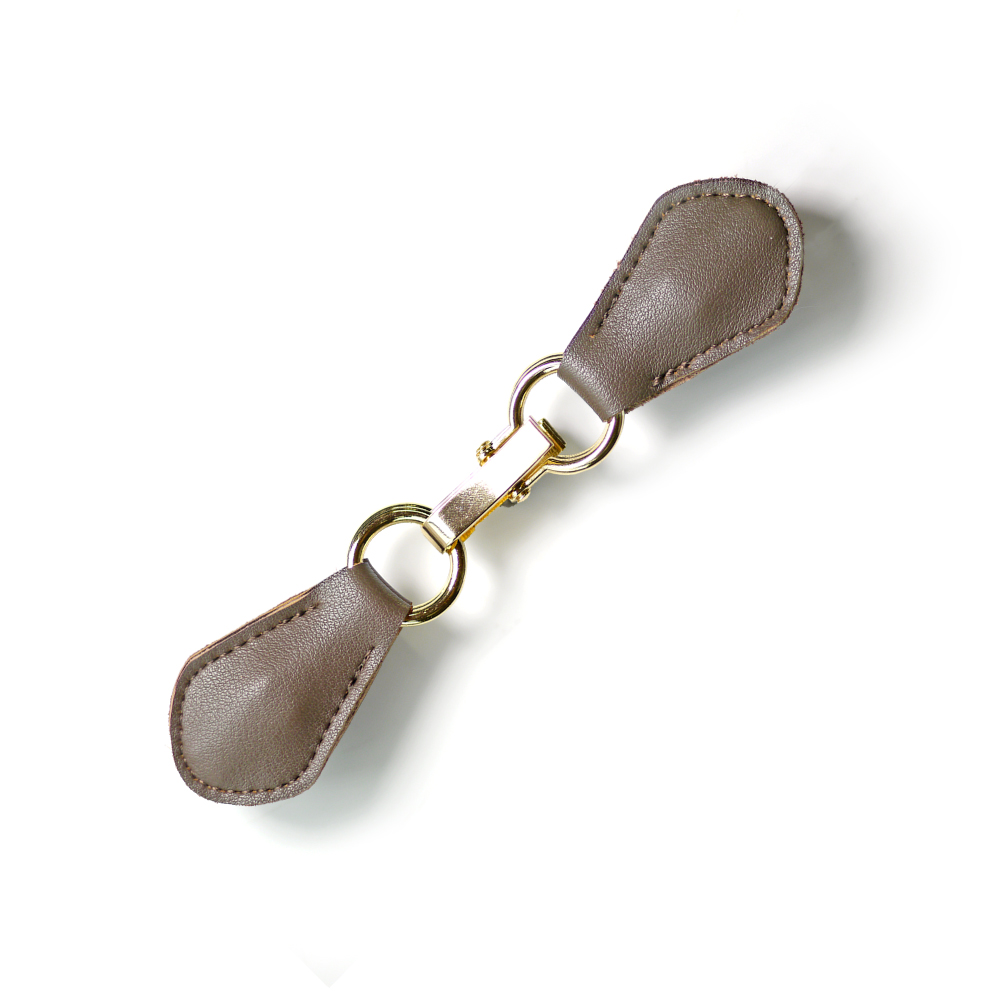 LUCIANNA（ルチアーナ） ストールクリップ マグネット レザー 革 牛革