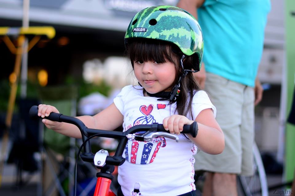 Melon helmet（メロンヘルメット）子供用自転車に最高の安全性を、超