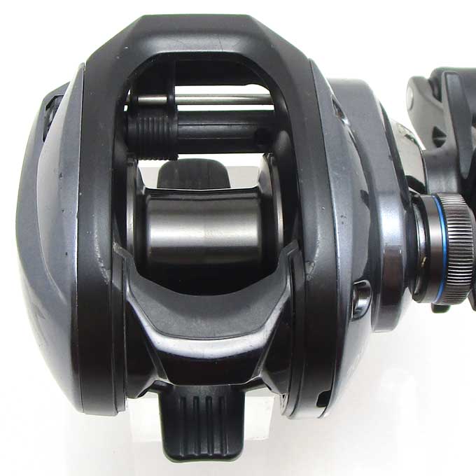 中古】【送料無料】シマノ 23 SLX DC 70HG 右ハンドル ベイト