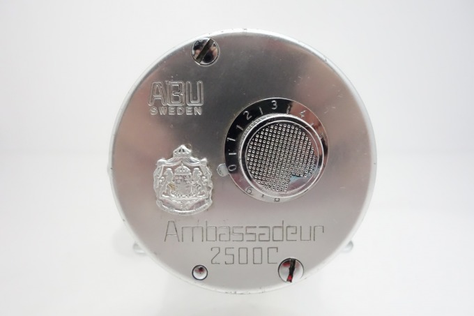 【美品/カスタム】アブガルシア アンバサダー 2500C IAR 中古】【送料無料】アブガルシア アンバサダー 2500C (リテーナー部