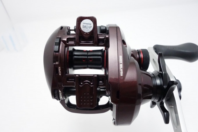 シマノ（SHIMANO） 【中古】【送料無料】シマノ 14 スコーピオン 200