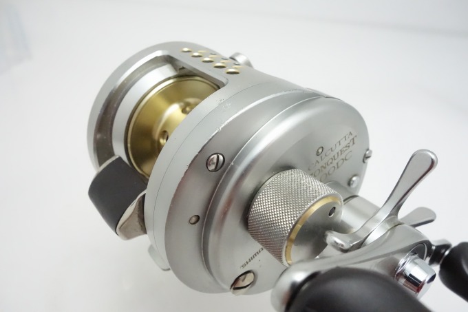 中古】【送料無料】シマノ 03 カルカッタコンクエスト 200DC (1
