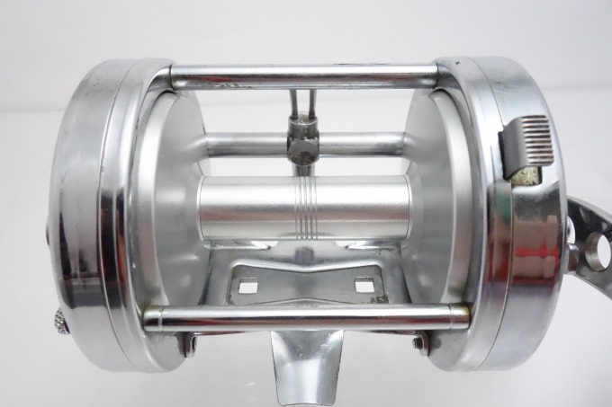 アブガルシア　アンバサダー　10000CL メッキ アブガルシア】 アンバサダー 10000CL オートマチック2スピード