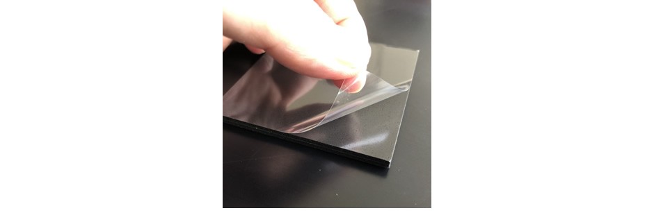 両面の保護フィルムを剥がしてからご使用ください