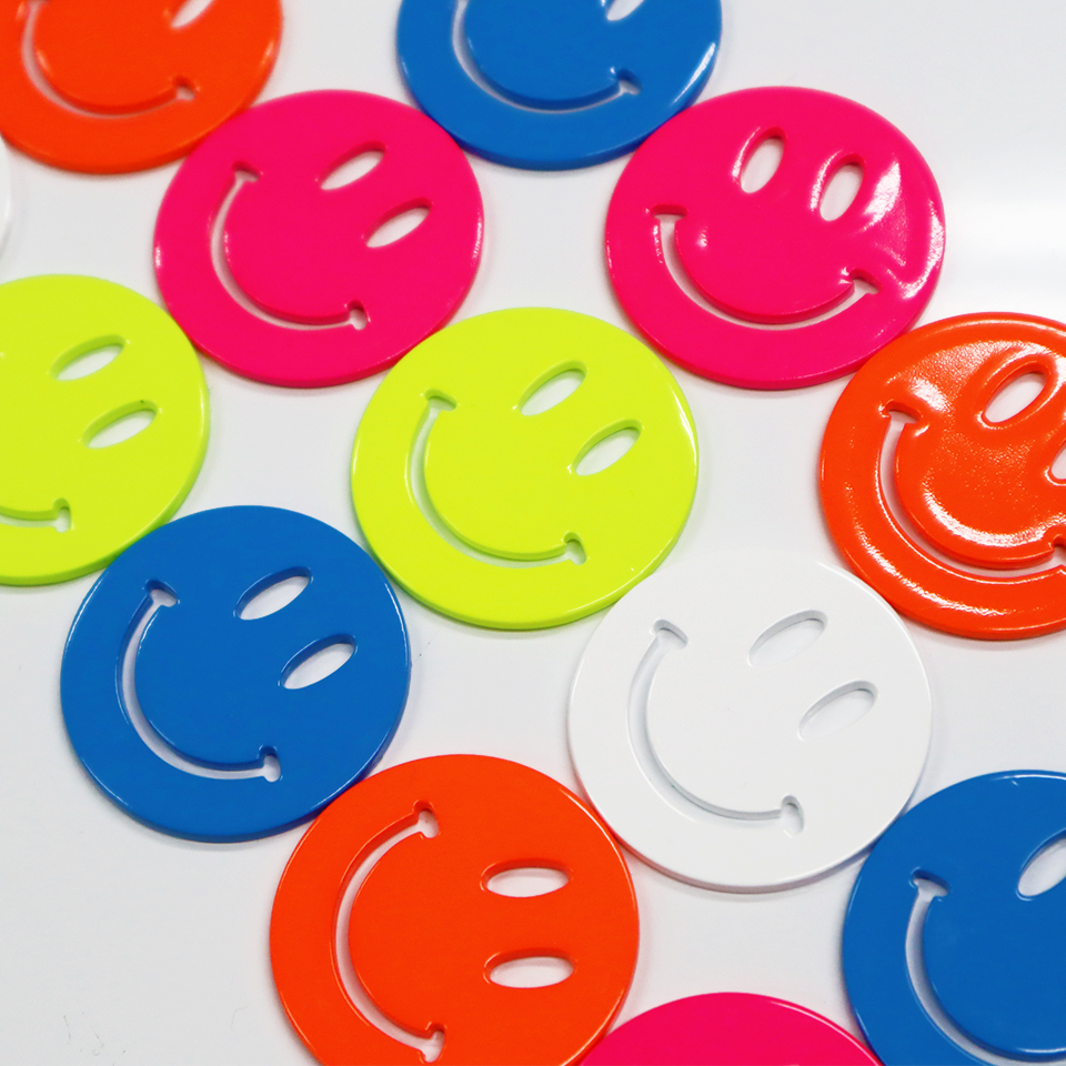 ゴルフ マーカー 名入れ マグネット 蛍光 ボールマーカー おしゃれ コンペ  デザイン スマイル ニコちゃん MARCAM SMILES(golfmarker09) | MARCAM | 04