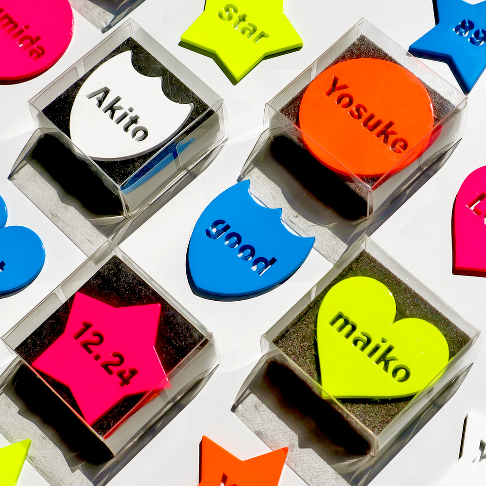 ゴルフ マーカー おもしろ 名入れ 蛍光 大きい 還暦 おしゃれ ボールマーカー 名前 マグネット オリジナル 1個 MARCAM Shapes(golfmarker21)爆買 | MARCAM | 08