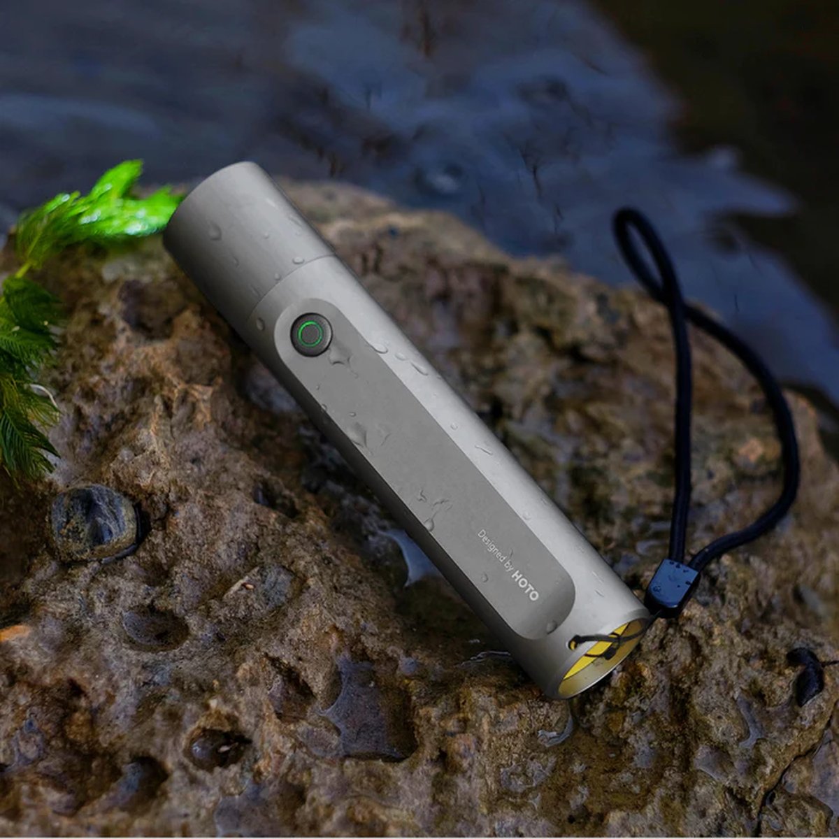 HOTO フラッシュライト Fit 高耐久 IP55 防水 防塵 300ルーメン