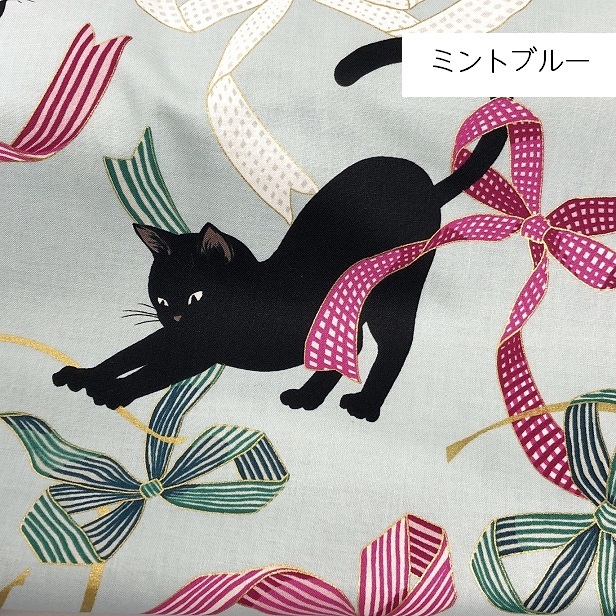 シーチング生地 金ラメ加工 黒猫とリボン キルトゲイト 猫柄 百花繚乱シリーズ 和風 ゴールドラメ QUILT GATE 猫 ねこ ネコ シーチング  生地 手芸