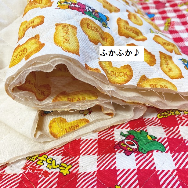 キルティング生地 ピアノ柄 鍵盤 カラフルドット 綿100％ 布 手芸 通園 通学 入園 入学 ピアノ 音符 ドット 入園 入学 通園 通学 手芸 生地