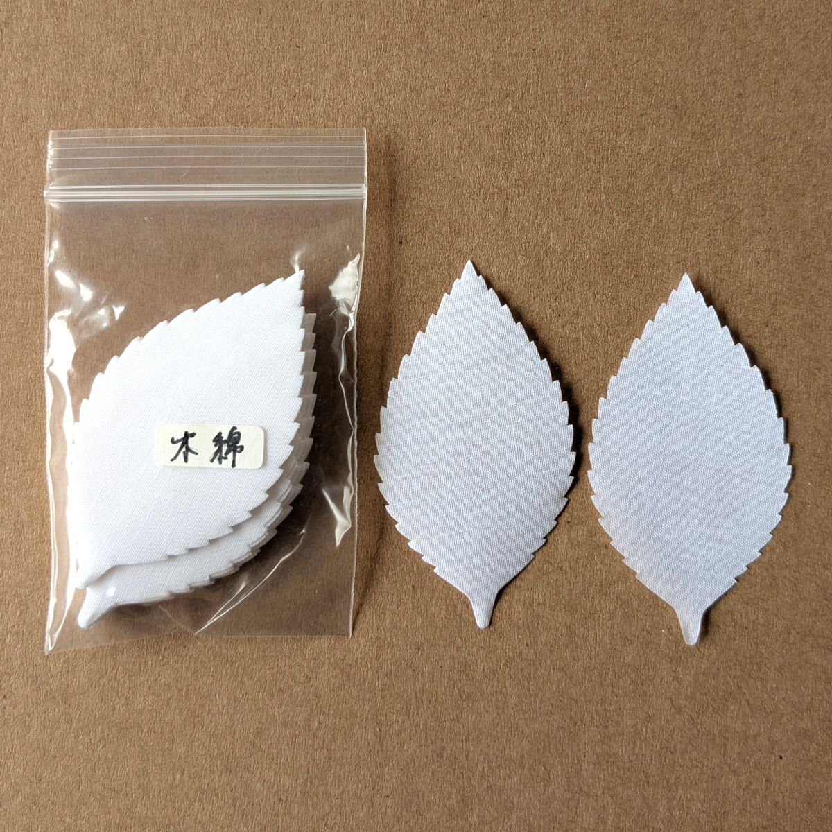 抜き弁 バラリーフ L（20〜50枚） 花材 花びら 手芸材料 アート 