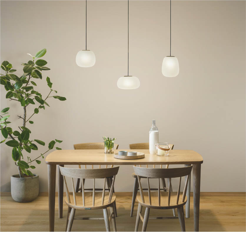 レール取付 非調光 温白色] 乳白つや消し | コイズミ製ペンダント