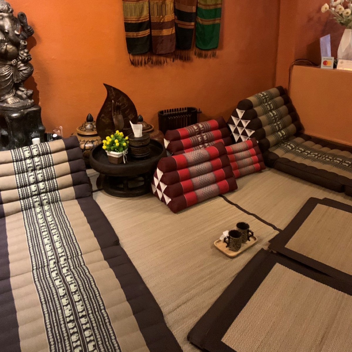三角枕クッション 三角枕 三角まくら タイ枕 三角クッション 7色 3マット 4段 タイ タイピロー アジアンクッション アジアン雑貨 タイ雑貨 アジアン トライアングルピロー 三角枕クッション 三角枕 三角まくら タイ枕 三角クッション