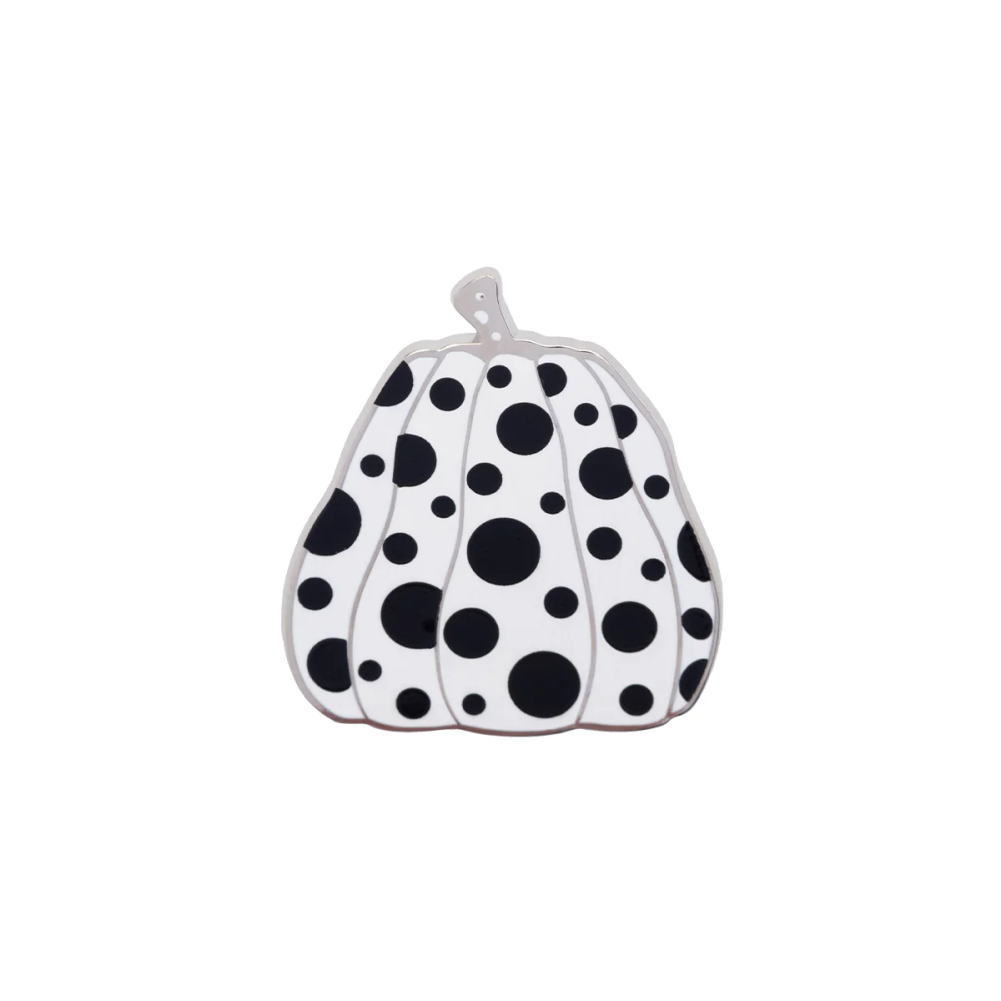 草間彌生 アート パンプキン ピンバッジ ホワイト 美術館限定 Yayoi Kusama Pumpkin Pin White The Broad｜far-out