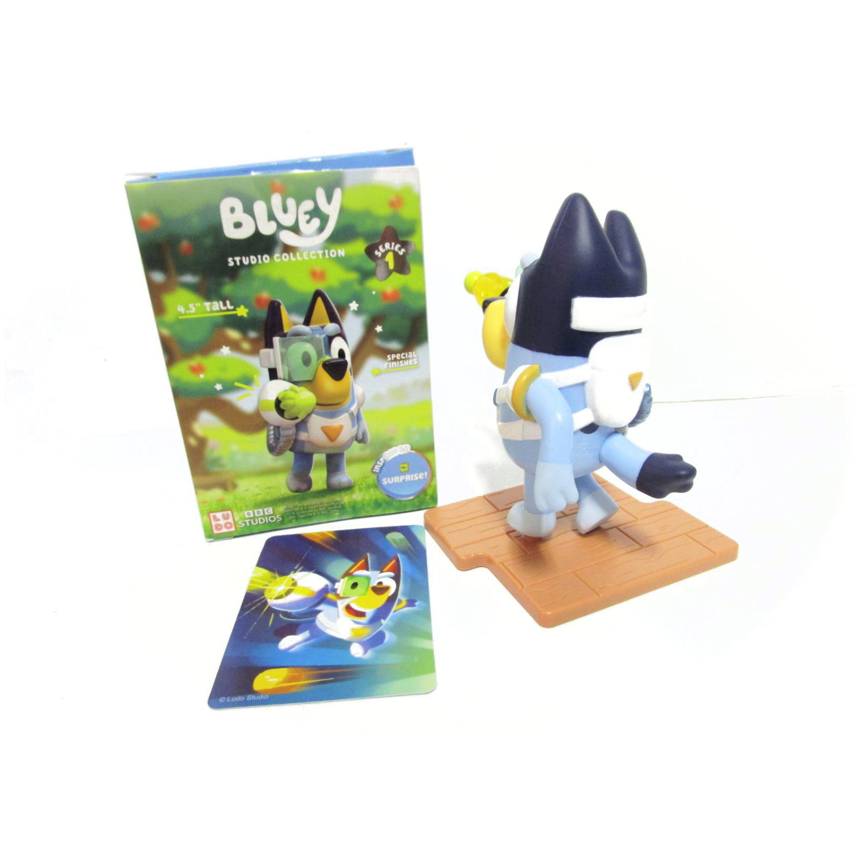 ブルーイ Bluey ディズニージュニア チャンネル & ビンゴ ボックス入り
