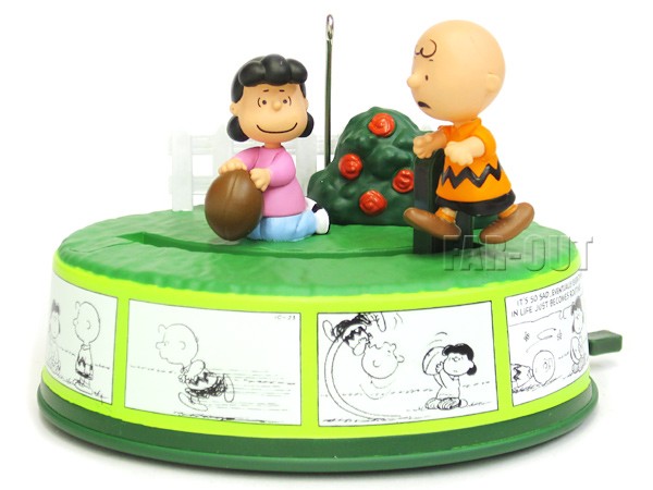 ホールマーク　ルーシー　フィギュア　置物　PEANUTS ピーナッツ ルーシー ドクター ポーセリンビスク フィギュア