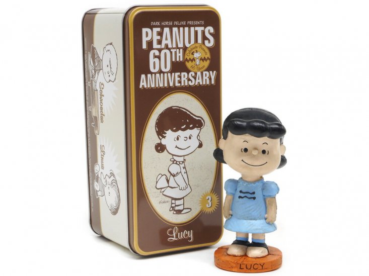 ピーナッツ 60周年記念 フィギュア 4点セット Tin缶入り スヌーピー